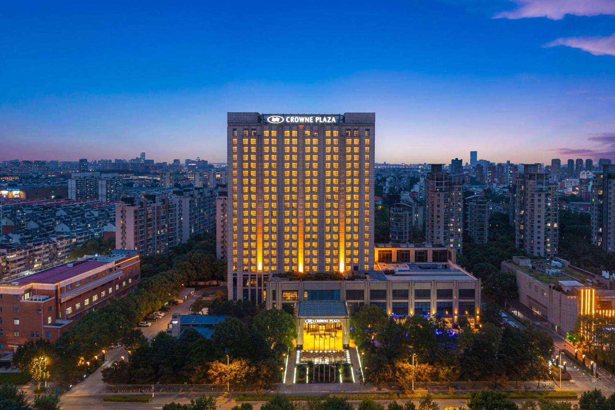 Crowne Plaza Shanghai Jinxiu, An Ihg Hotel Exterior foto